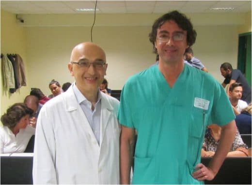 Il Dott. Notarrigo con il il Prof. Edoardo Raposio, Primario della Chirurgia Plastica dell'Ospedale Maggiore di Parma